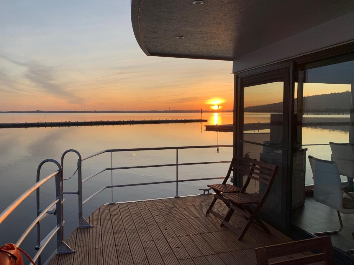 Hausboote Marina Braunsbedra Villa Kültér fotó